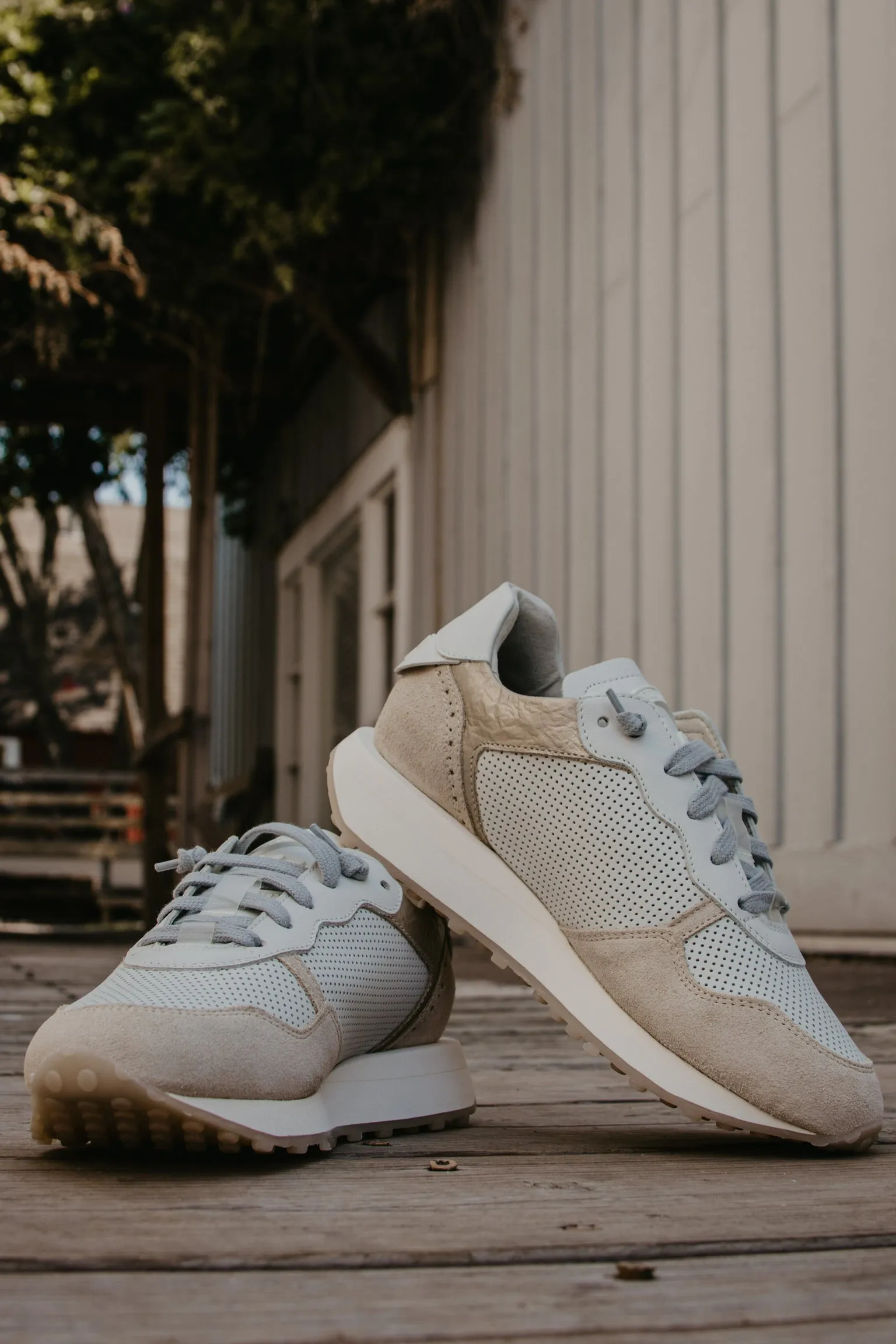 P448 Cancun - White Perforated