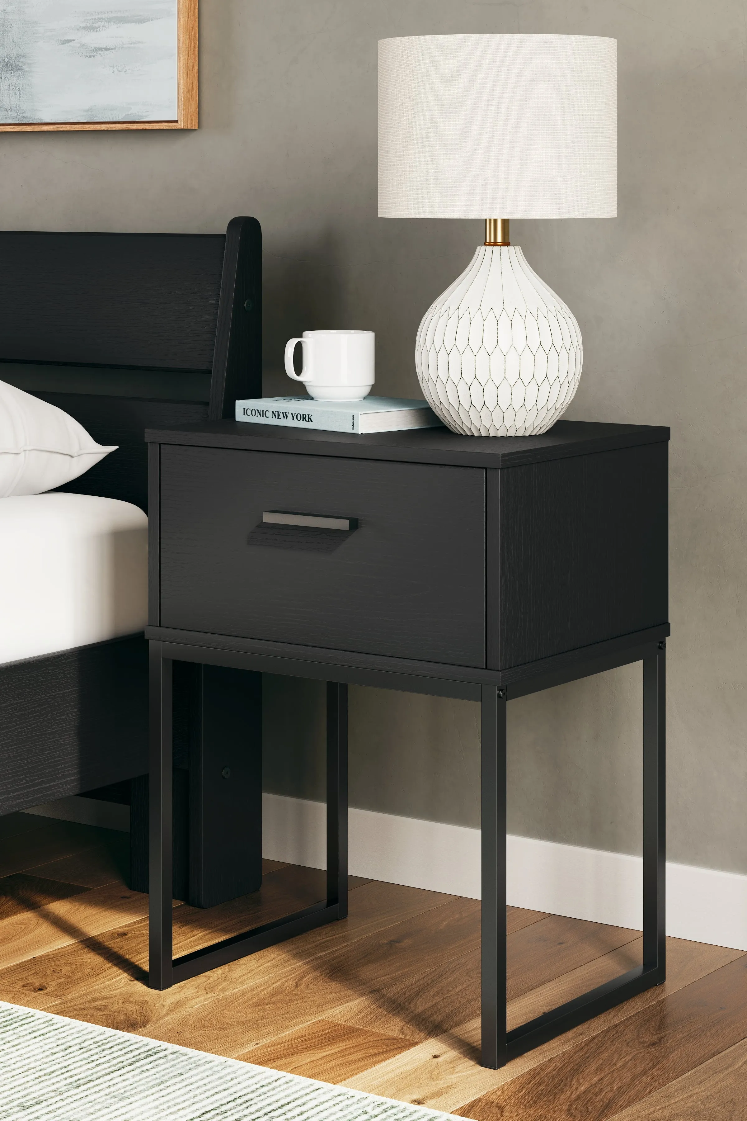 Socalle Queen Panel Platform Bed with Dresser and Nightstand in Black